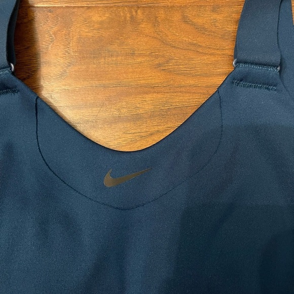 Nike Dri-FIT Alpha High Support Padded Adjustable Sports Bra Size XS - Picture 2 of 6